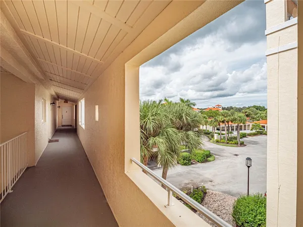 $2,000 | 5060 Harmony Circle, Unit 307, Vero Beach, FL 32967