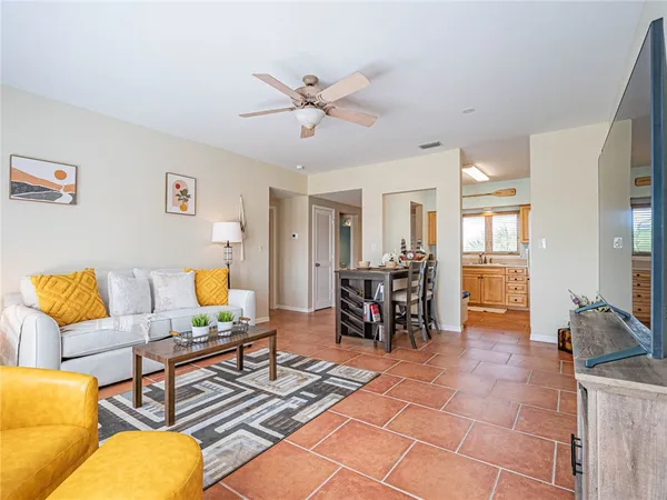 $2,000 | 5060 Harmony Circle, Unit 307, Vero Beach, FL 32967