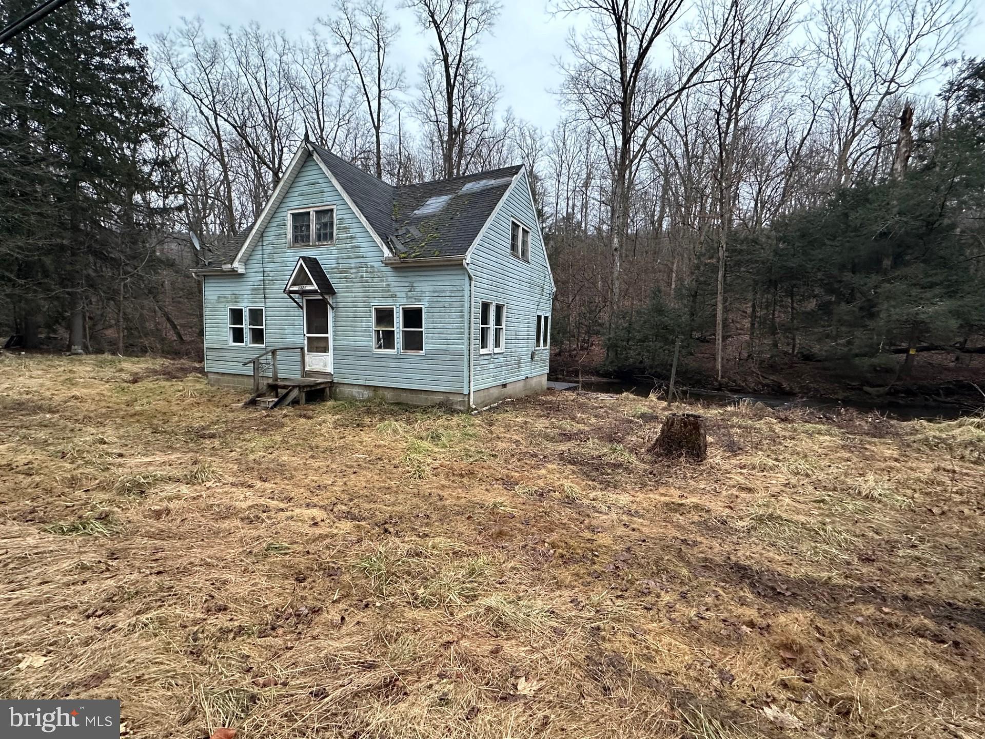 1321 Stone Glen Road, Dauphin, PA 17018 Compass