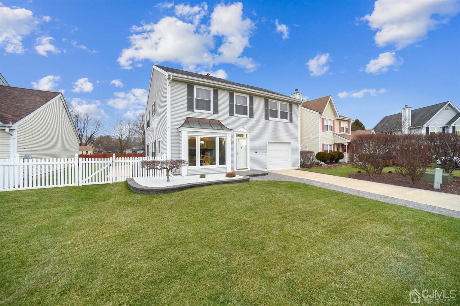 62 Rice Run East Brunswick, NJ 08816 - Photo 2 of 24 Gallery Image 2