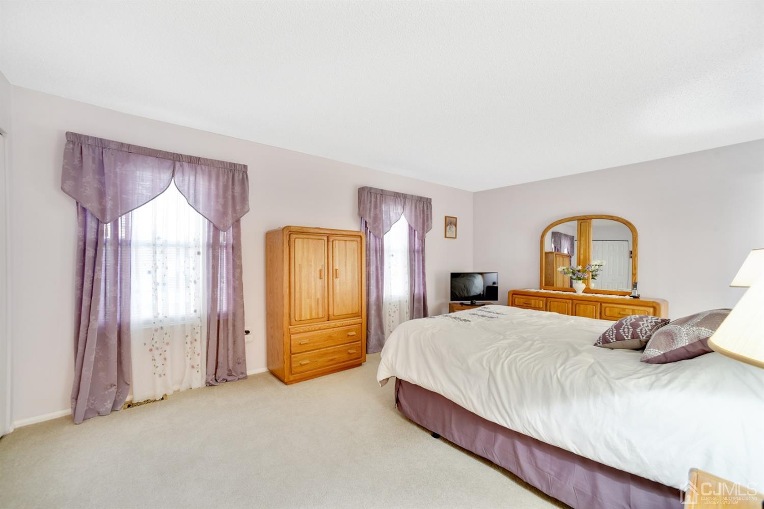 62 Rice Run East Brunswick, NJ 08816 - Photo 13 of 24 Gallery Image 13