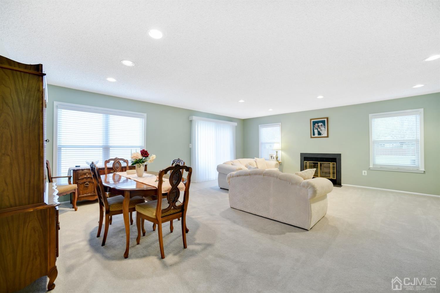 62 Rice Run East Brunswick, NJ 08816 - Photo 10 of 24 Gallery Image 10