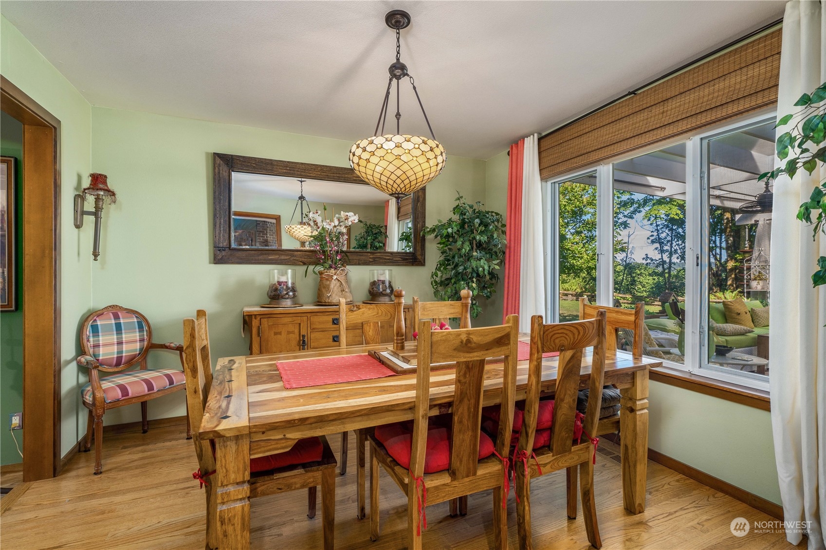 10587 Southeast Cisco Road Port Orchard, WA 98367 - Photo 10 of 39 Gallery Image 10