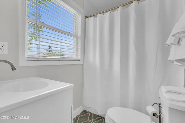 $2,350 | 26 South Spinnaker Drive, Little Egg Harbor, NJ 08087