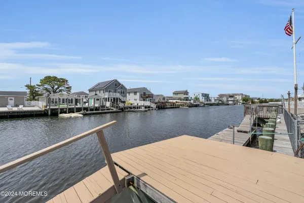 $2,350 | 26 South Spinnaker Drive, Little Egg Harbor, NJ 08087