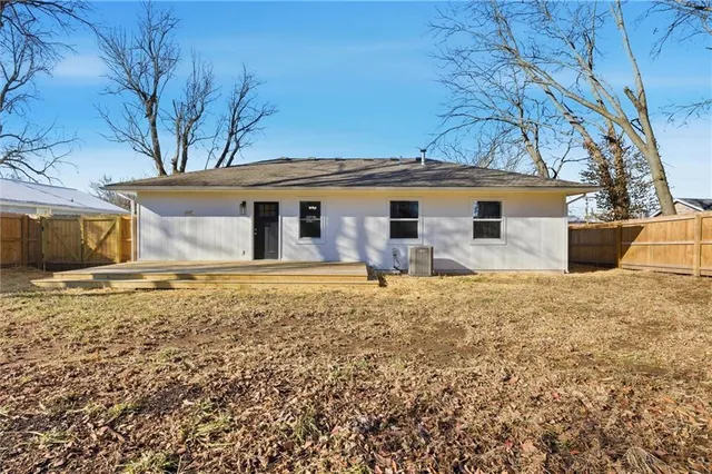$279,000 | 309 South Wellington Street, Richmond, MO 64085