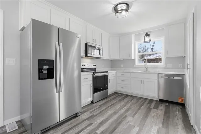 $279,000 | 309 South Wellington Street, Richmond, MO 64085