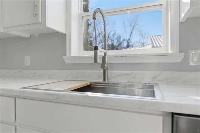 $279,000 | 309 South Wellington Street, Richmond, MO 64085