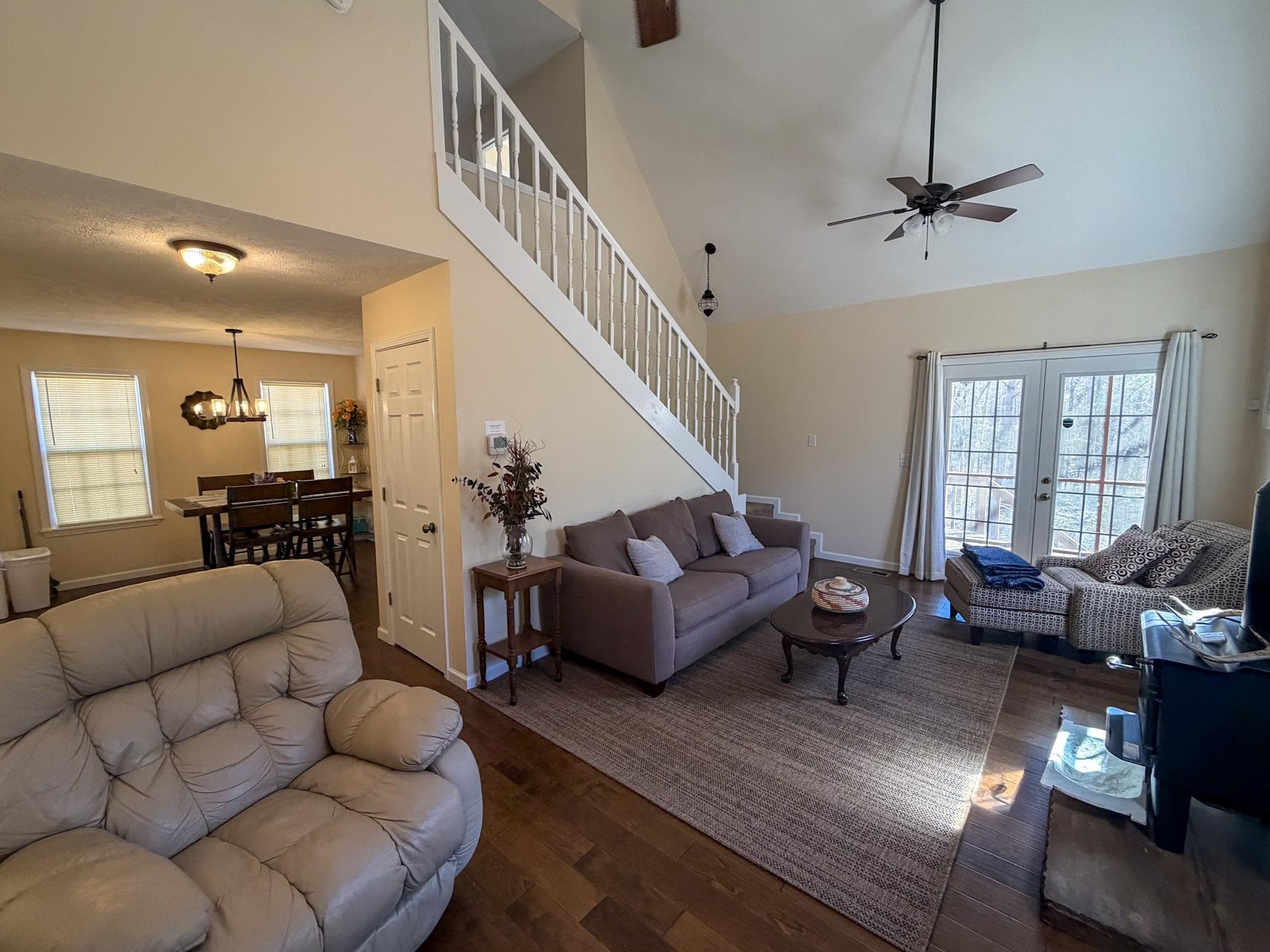 370 Cr 321 Road Iuka, MS 38852 - Photo 11 of 15 a living room with furniture and wooden floor