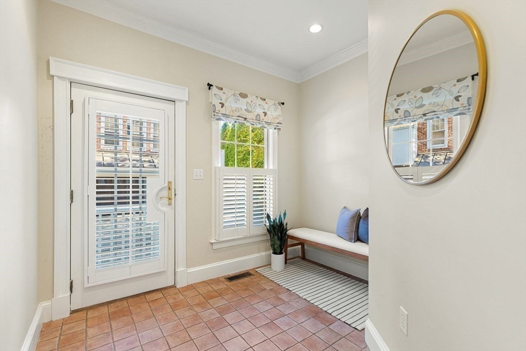 31 Lawson Road Winchester, MA 01890 - Photo 14 of 34