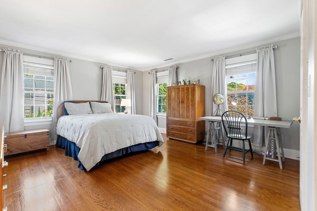 31 Lawson Road Winchester, MA 01890 - Photo 22 of 34