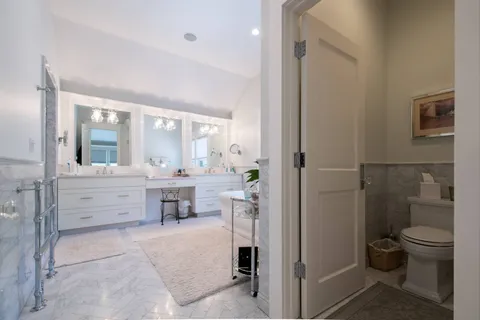 8 Cove Avenue East, Sag Harbor, NY 11963