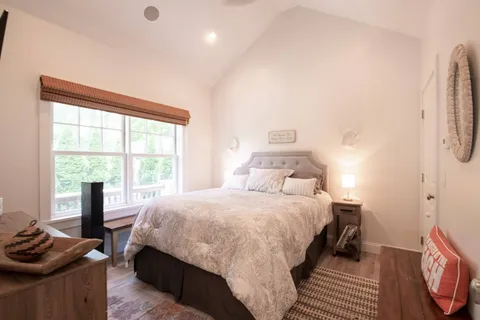 8 Cove Avenue East, Sag Harbor, NY 11963