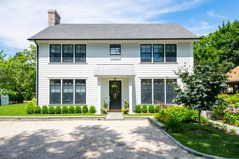 8 Cove Avenue East, Sag Harbor, NY 11963