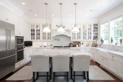 8 Cove Avenue East, Sag Harbor, NY 11963