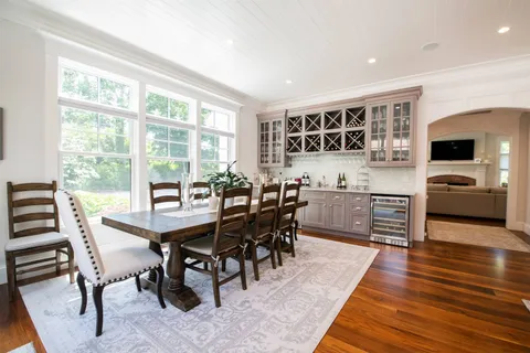 8 Cove Avenue East, Sag Harbor, NY 11963