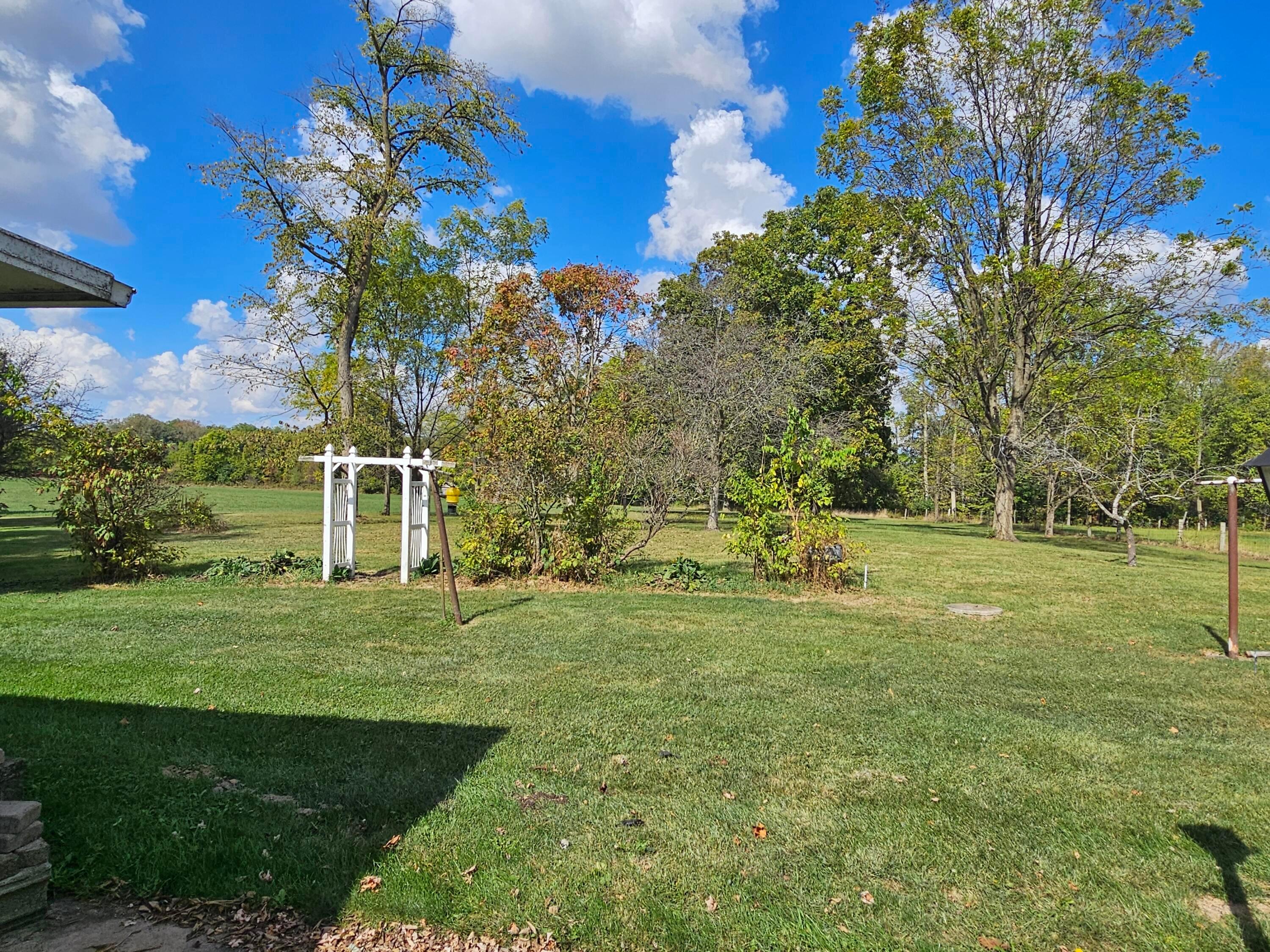 9536 Millice Road Mechanicsburg, OH 43044 - Photo 20 of 21 YARD