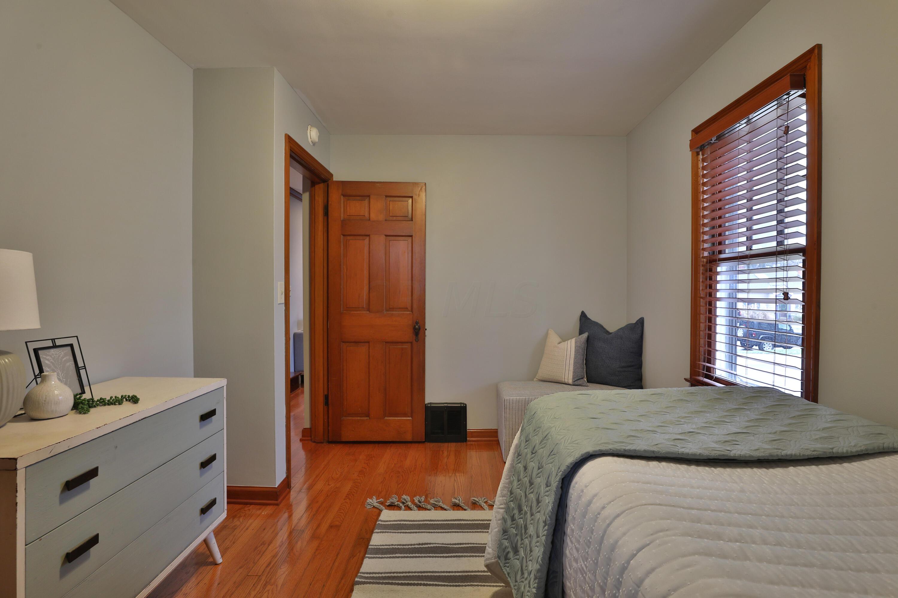 630 Garden Road Columbus, OH 43214 - Photo 21 of 41 Bedroom 2
