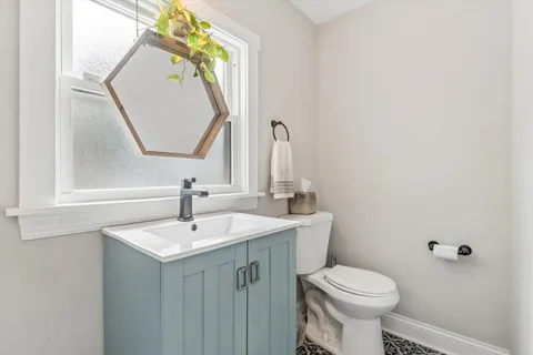 $1,195,000 | 843 North East Avenue, Oak Park, IL 60302