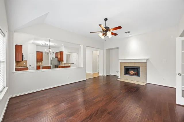 $2,700 | 2804 Barco, Grand Prairie, TX 75054