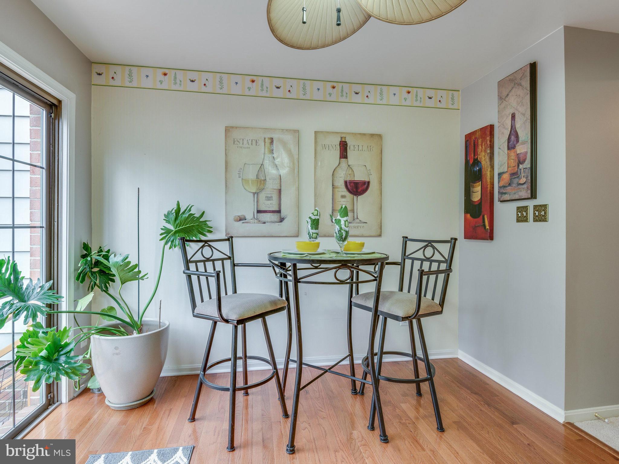 2186 Pond View Court Reston, VA 20191 - Photo 11 of 30 breakfast area