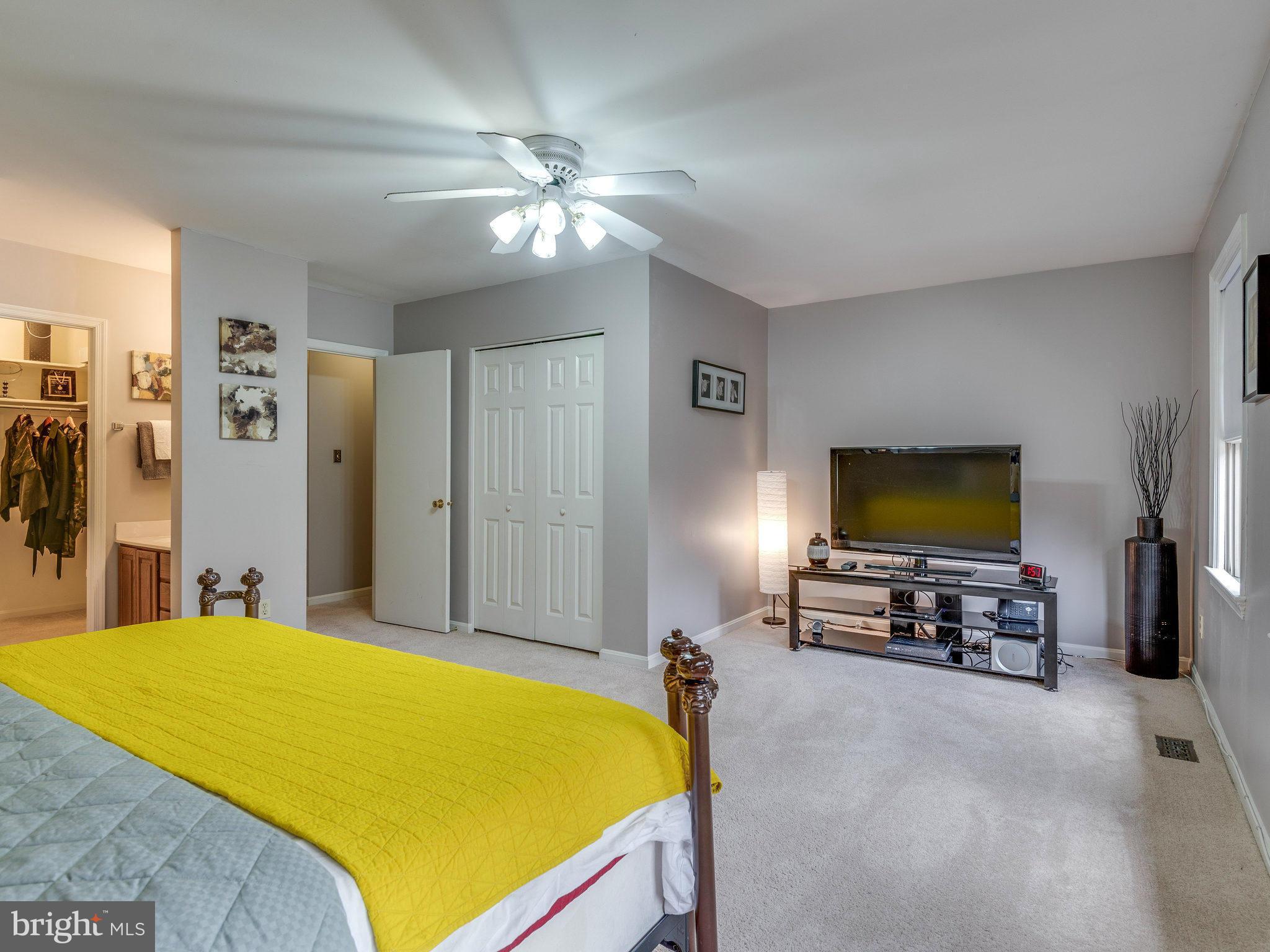 2186 Pond View Court Reston, VA 20191 - Photo 20 of 30 Bedroom (Master)