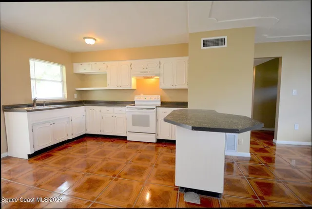 $1,550 | 2913 Rosemarie Drive, Titusville, FL 32796