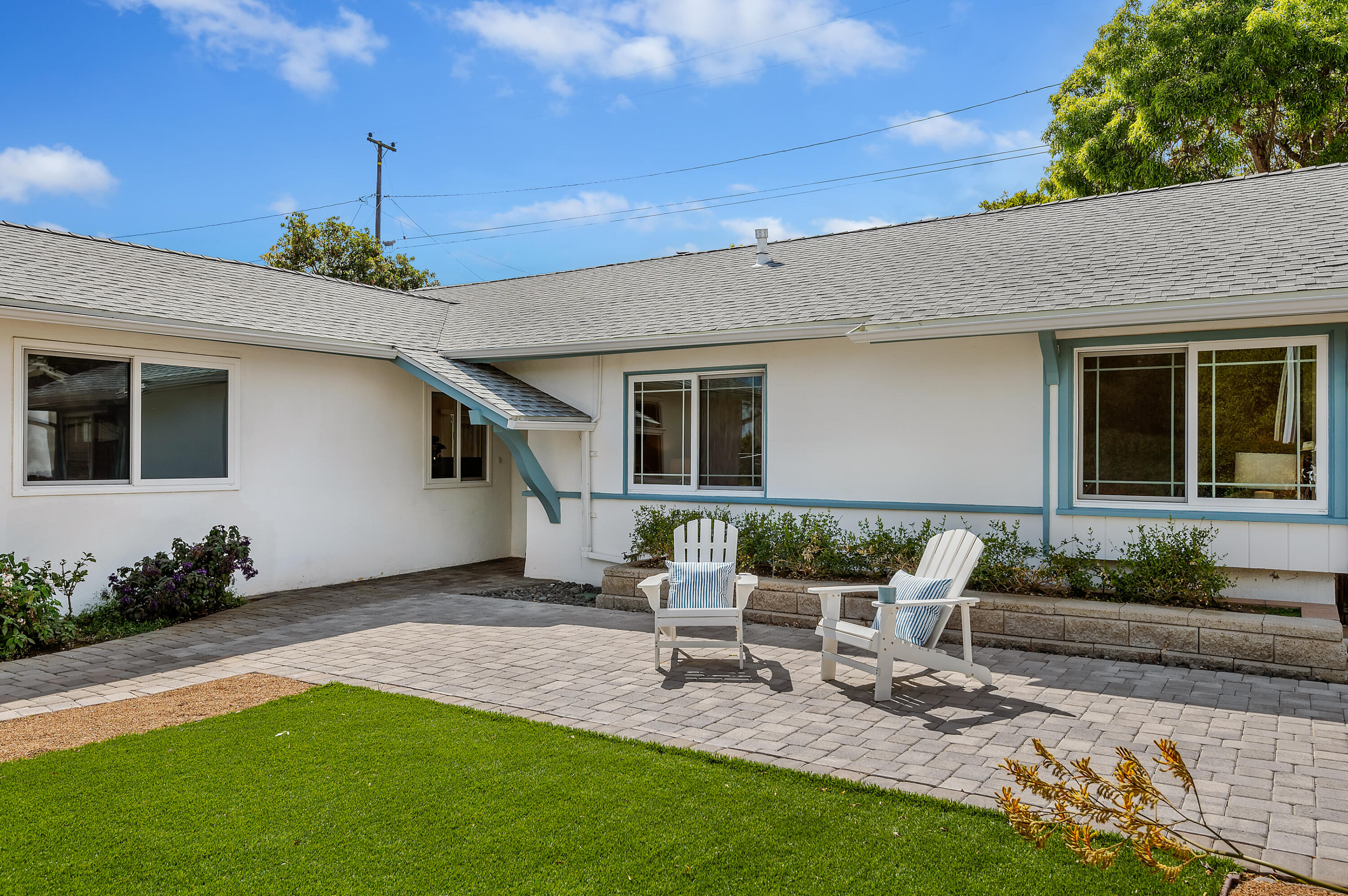 43 Colusa Drive Goleta, CA 93117 - Photo 2 of 14 03 - Front Patio