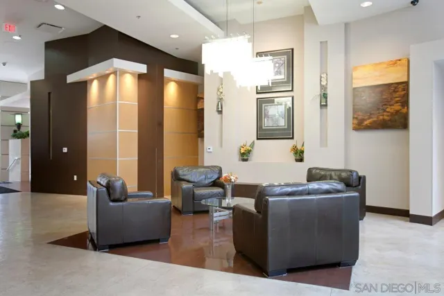 $599,000 | 530 K Street, Unit 615, San Diego, CA 92101