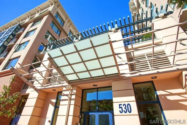$599,000 | 530 K Street, Unit 615, San Diego, CA 92101