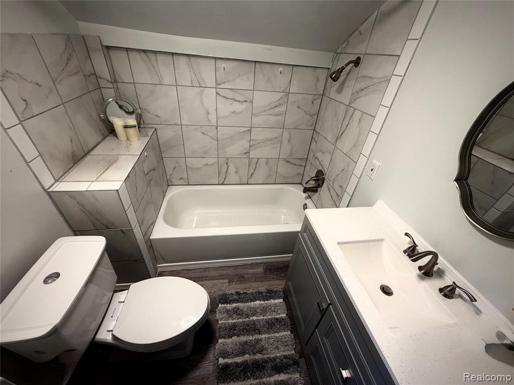50730 Fairchild Road New Baltimore, MI 48051 - Photo 33 of 55