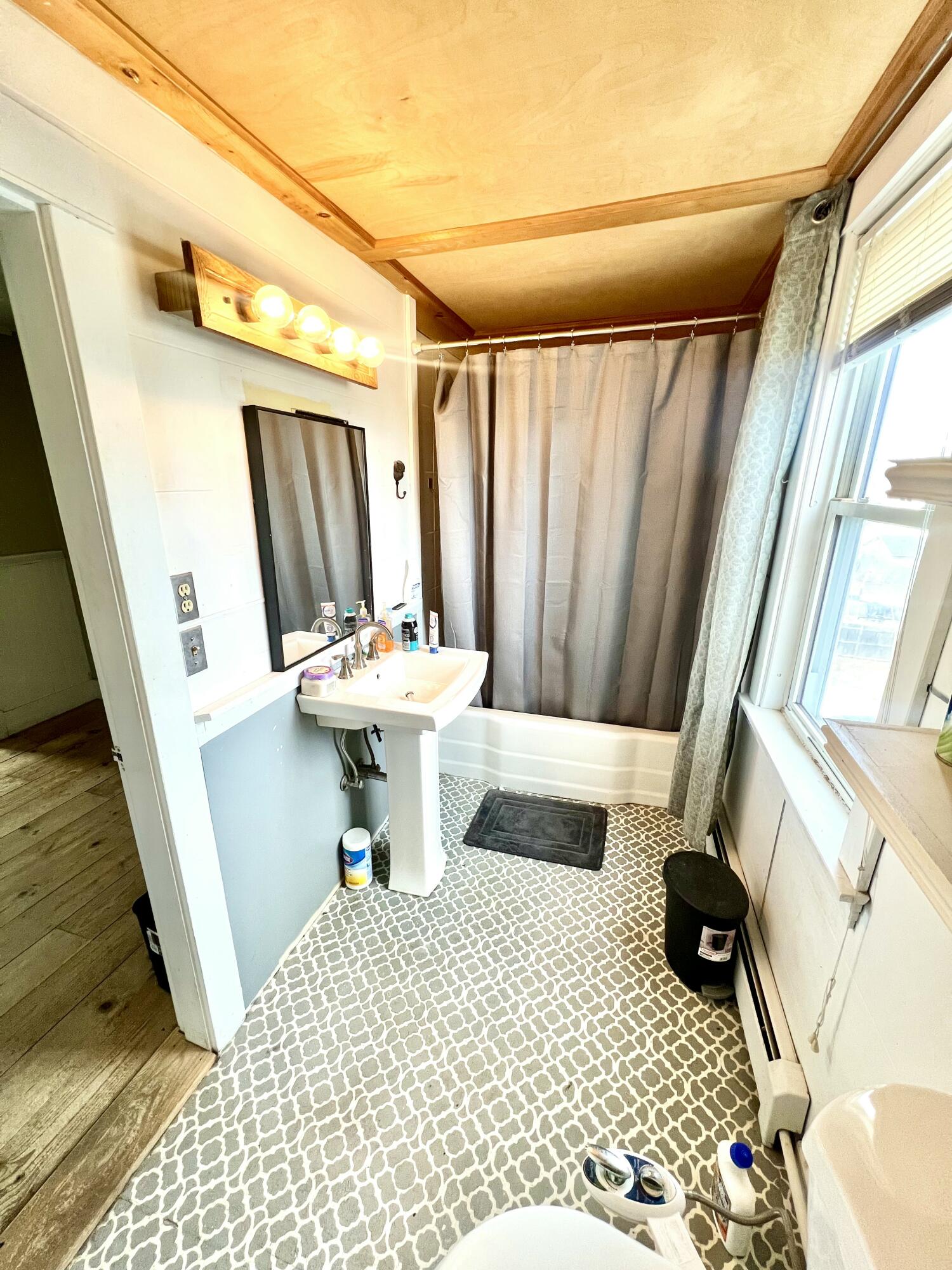 63 Aroostook Avenue Millinocket, ME 04462 - Photo 16 of 35 20250407_192146029_iOS