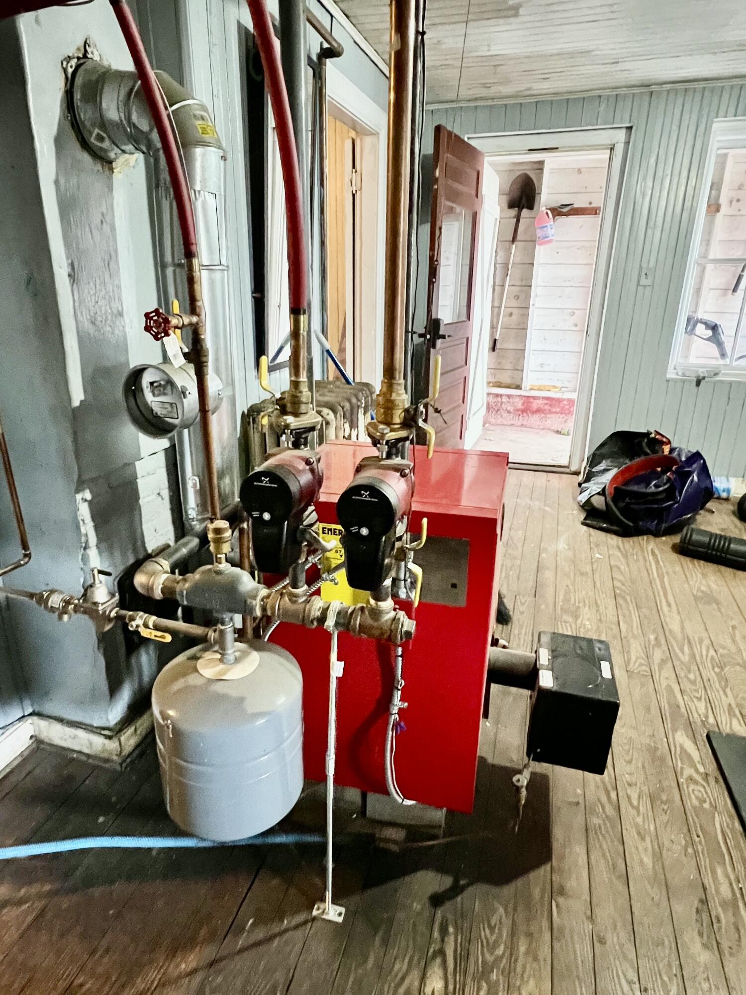 63 Aroostook Avenue Millinocket, ME 04462 - Photo 28 of 35 20250407_193414288_iOS