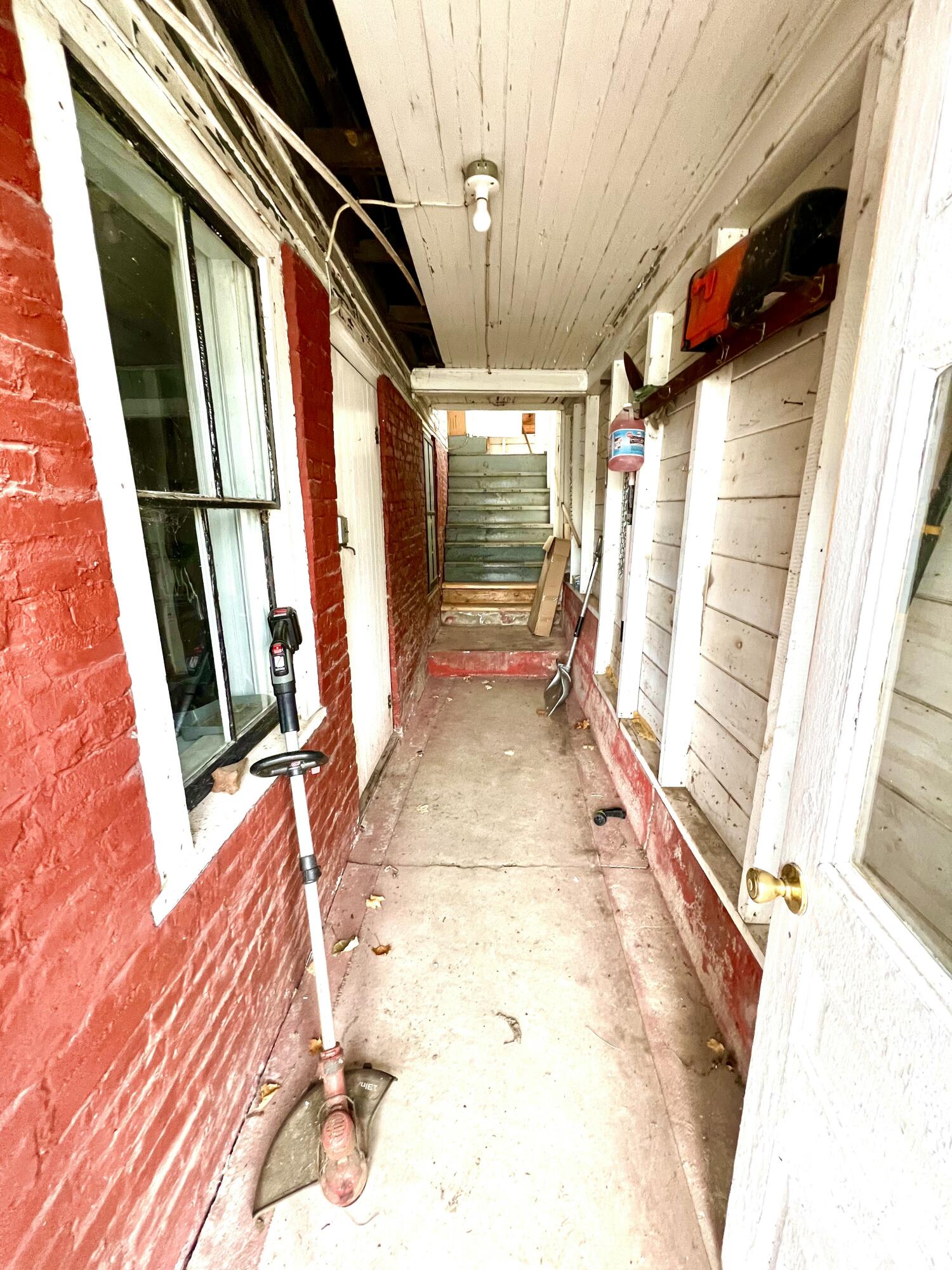 63 Aroostook Avenue Millinocket, ME 04462 - Photo 31 of 35 20250407_193514676_iOS