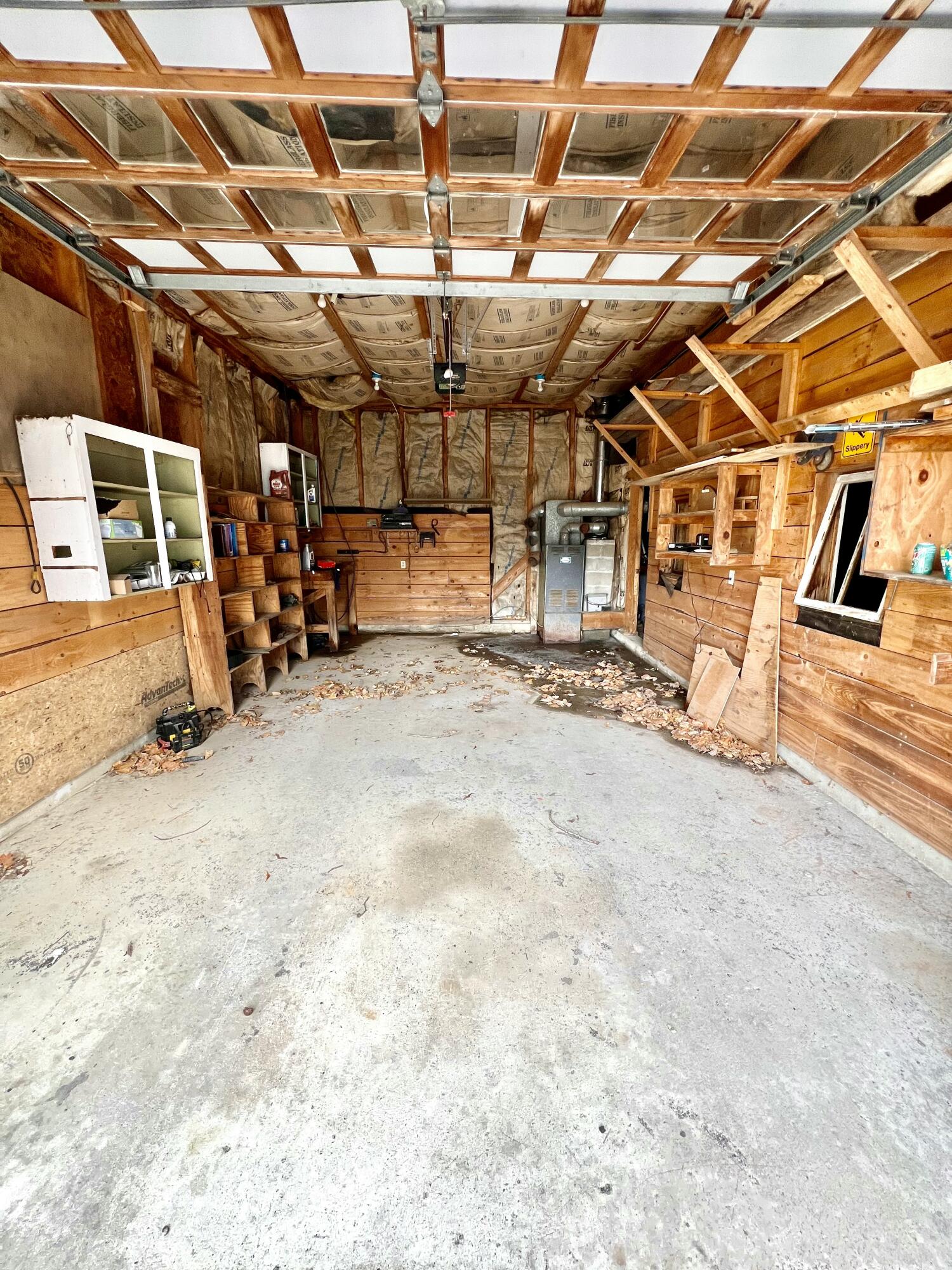 63 Aroostook Avenue Millinocket, ME 04462 - Photo 33 of 35 20250407_193643321_iOS