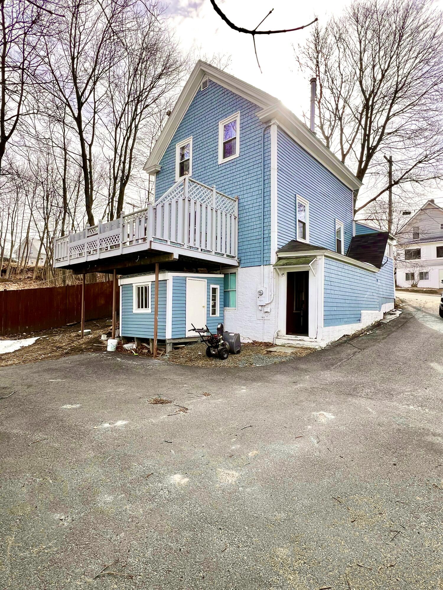 63 Aroostook Avenue Millinocket, ME 04462 - Photo 4 of 35 20250407_193814817_iOS