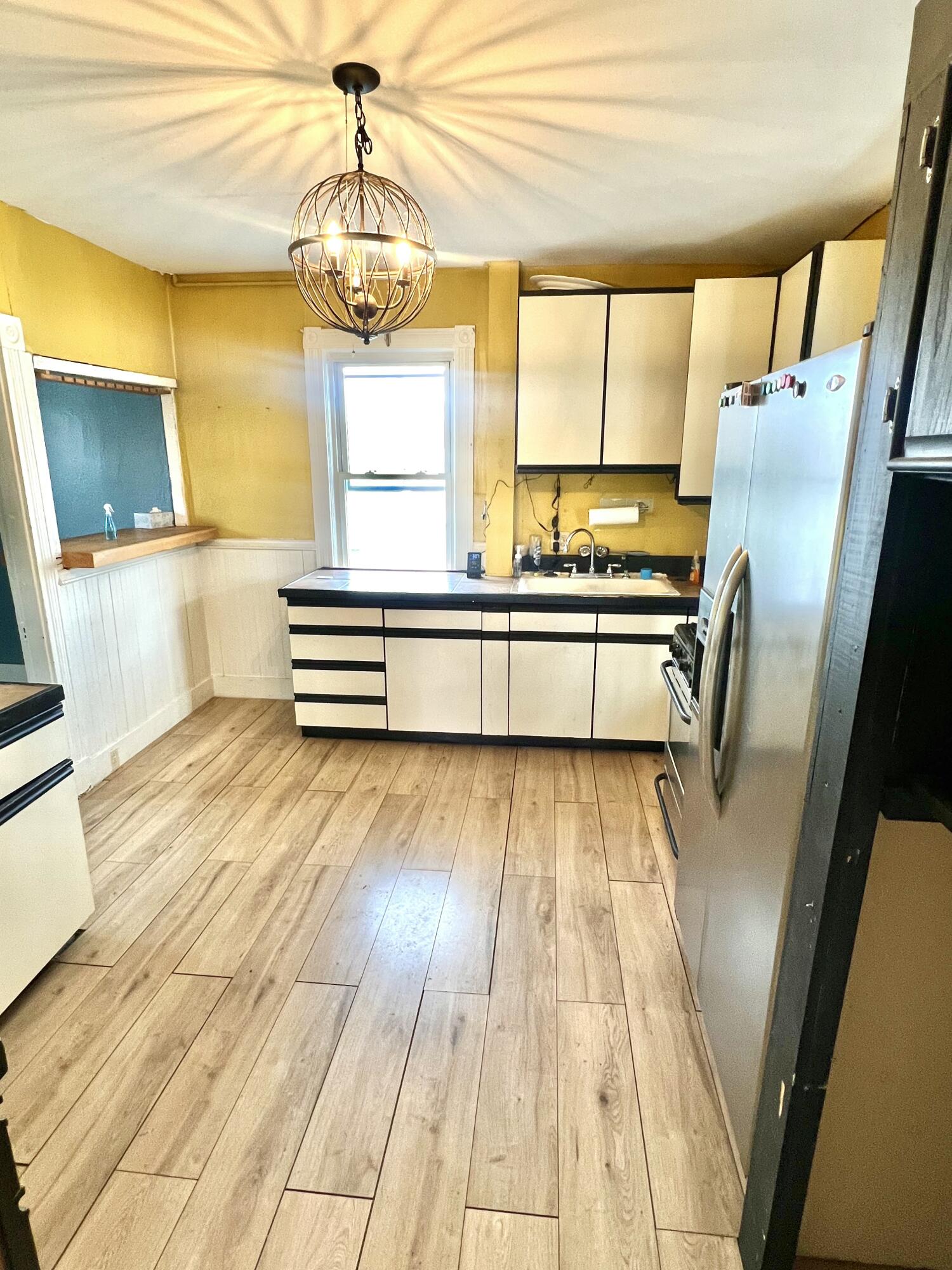 63 Aroostook Avenue Millinocket, ME 04462 - Photo 7 of 35 20250407_191400832_iOS