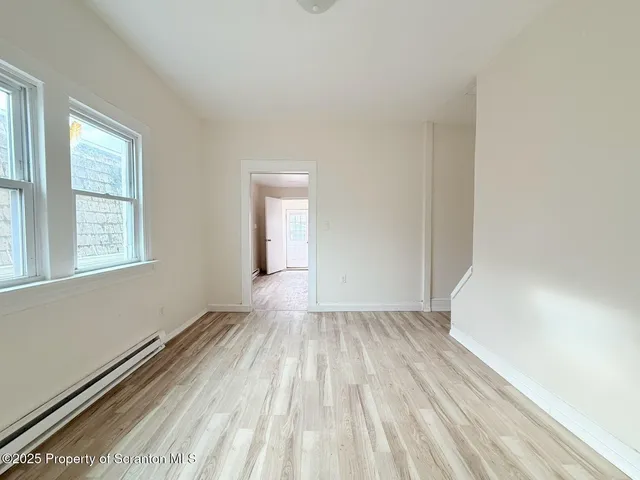 $1,350 | 210 Center Avenue, Plymouth, PA 18651