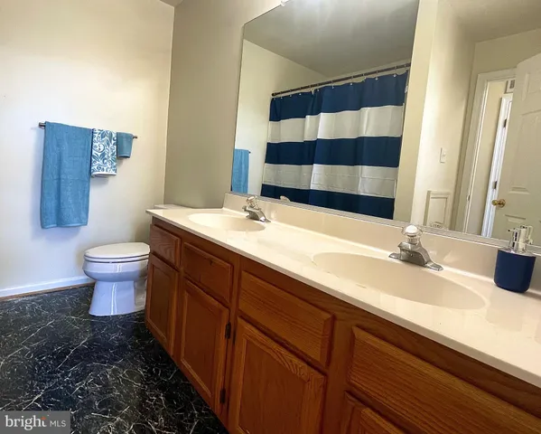 $305,000 | 13900 King George Way, Unit 386, Upper Marlboro, MD 20772