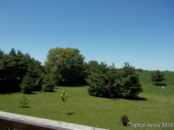 1425 East Barber Road Sherman, IL 62684 - Photo 5 of 23 Gallery Image 5