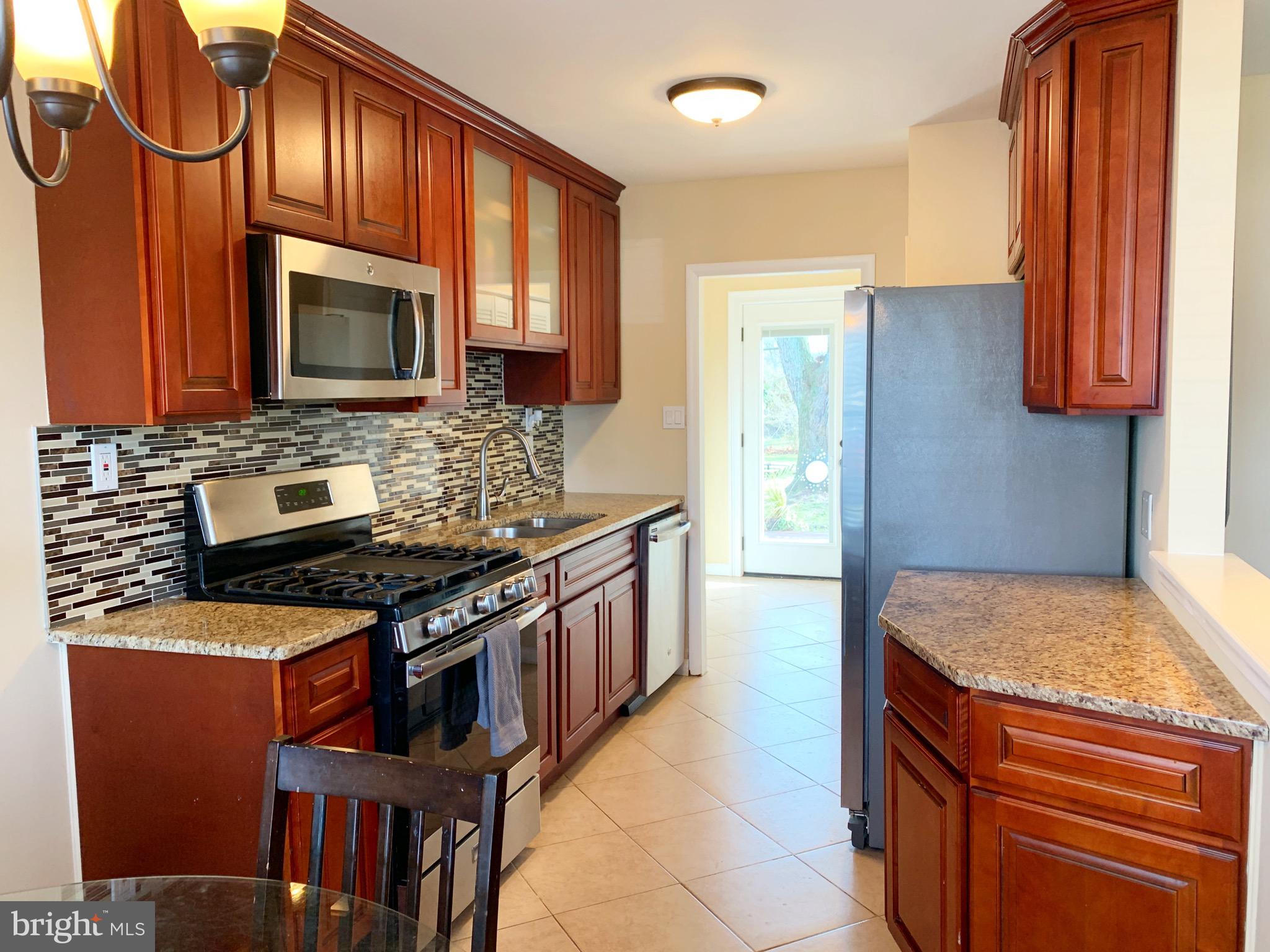502 Duser Road Burlington, NJ 08016 - Photo 5 of 23 Gallery Image 5
