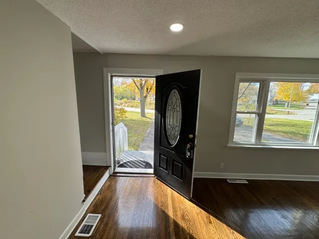 $395,000 | 54 Mionske Drive, Lake Zurich, IL 60047