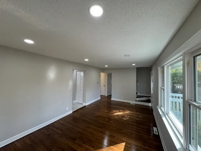 $395,000 | 54 Mionske Drive, Lake Zurich, IL 60047