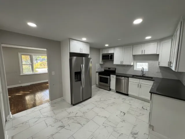 $395,000 | 54 Mionske Drive, Lake Zurich, IL 60047