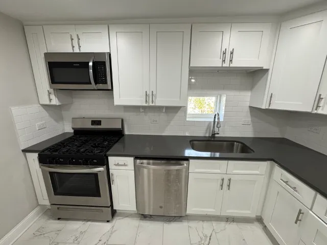 $395,000 | 54 Mionske Drive, Lake Zurich, IL 60047