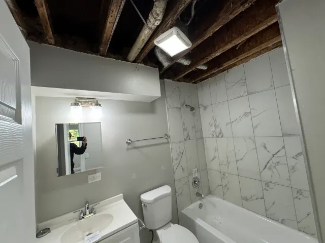 $395,000 | 54 Mionske Drive, Lake Zurich, IL 60047