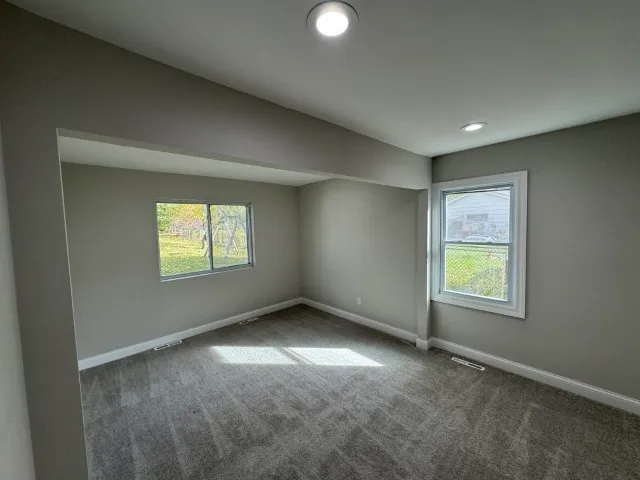 $395,000 | 54 Mionske Drive, Lake Zurich, IL 60047