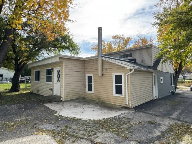 $395,000 | 54 Mionske Drive, Lake Zurich, IL 60047