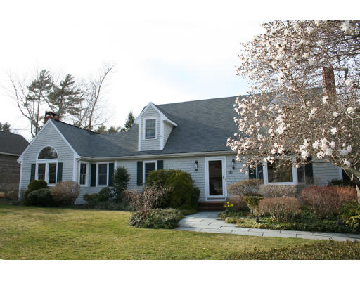 39 Zora Road Marion, MA 02738 - Photo 1 of 9 Gallery Image 1