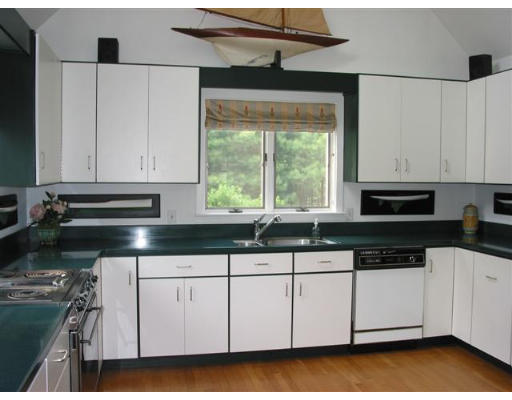 39 Zora Road Marion, MA 02738 - Photo 5 of 9 Gallery Image 5